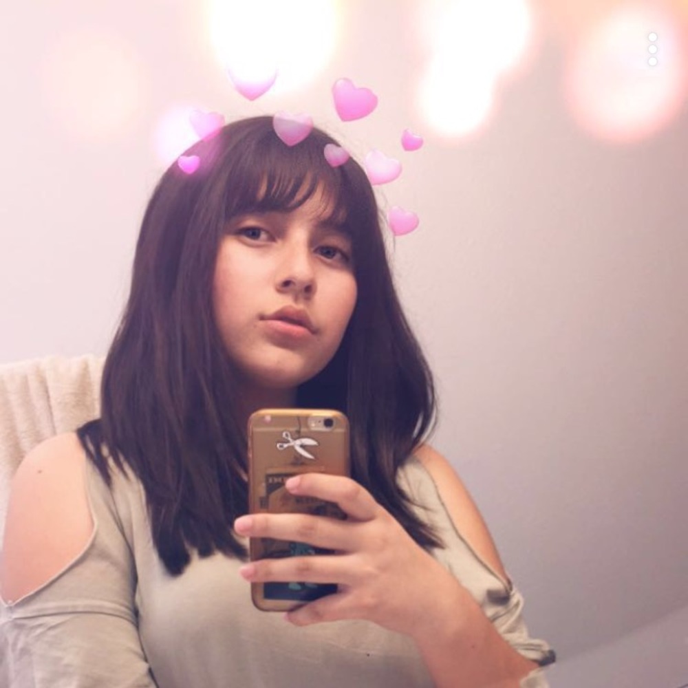 Meet your Posher, Julissa